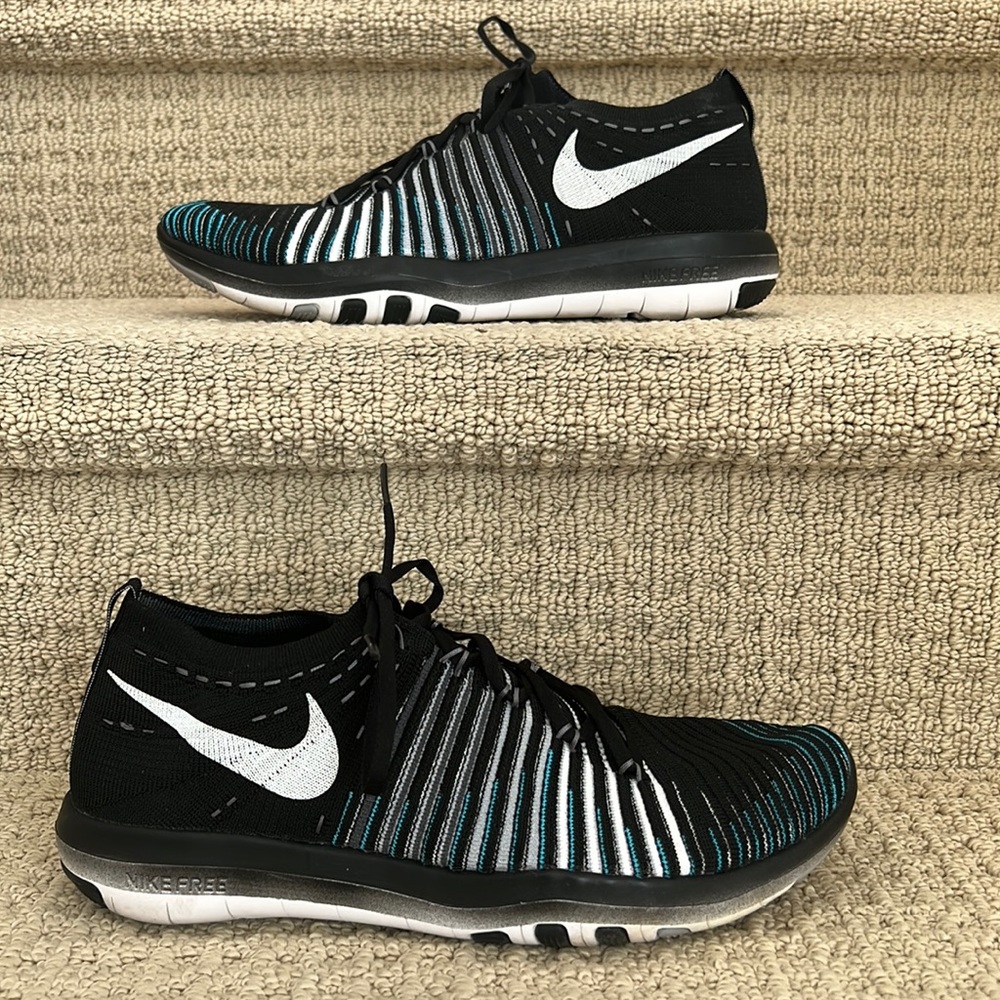 Women's Nike Free Flyknit Size 9.5